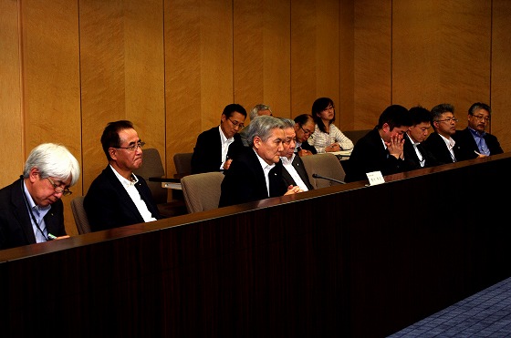 総務大臣交渉に臨む各構成組織委員長