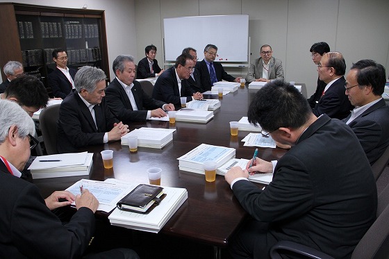 中野公務員制度改革担当大臣交渉に臨む各構成組織委員長